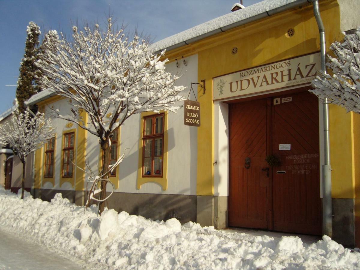 Rozmaringos Udvarhaz Dunafoldvar Exterior photo